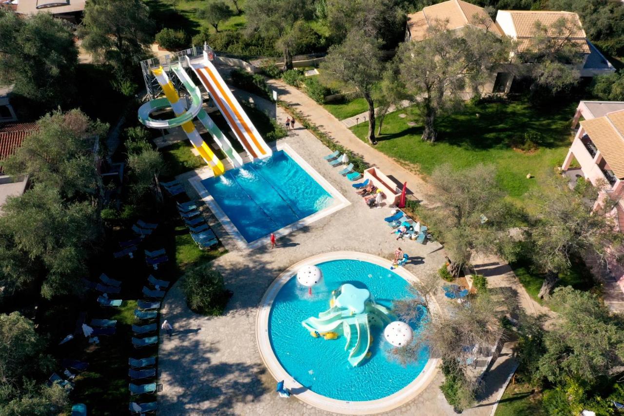 Sentido Apollo Palace Mesongi Luaran gambar Aerial view of the water park