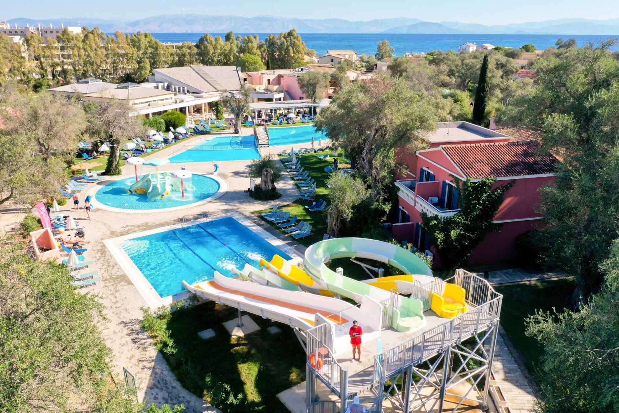 Sentido Apollo Palace Mesongi Luaran gambar Aerial view of the hotel