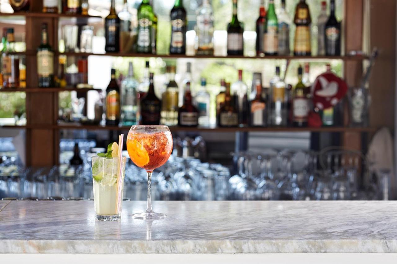 Sentido Apollo Palace Mesongi Luaran gambar A cocktail