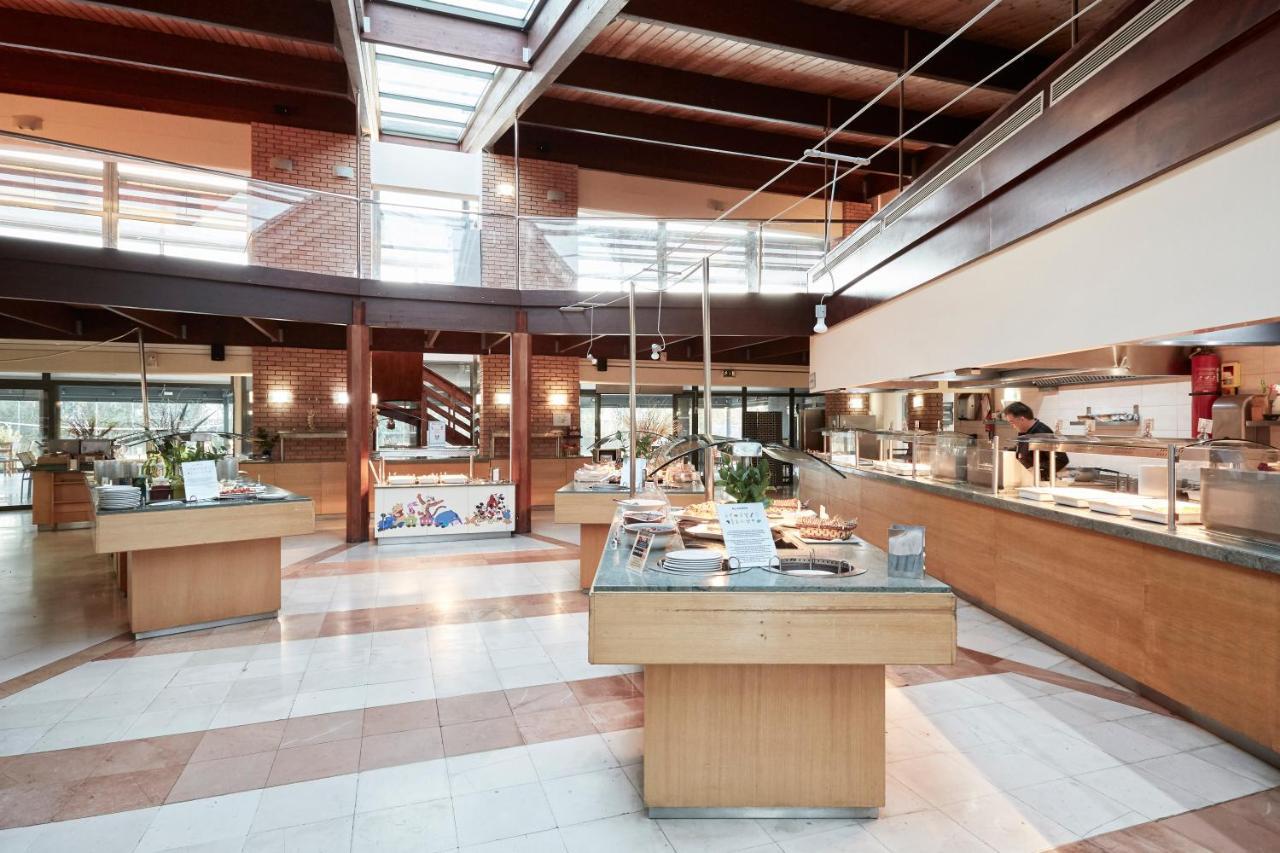 Sentido Apollo Palace Mesongi Luaran gambar The buffet at the airport